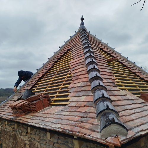 arêtiers vernissés