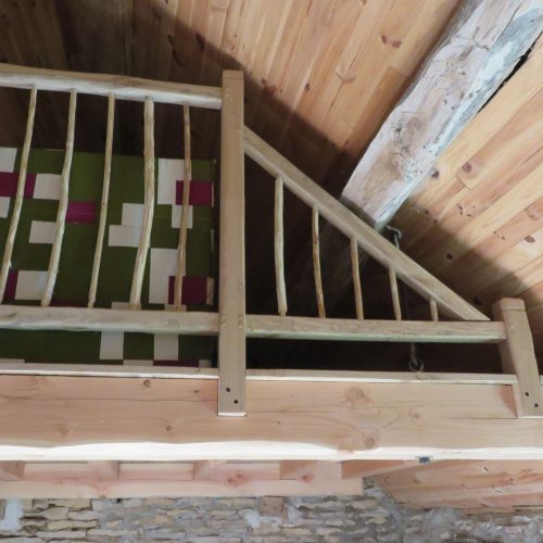 mezzanine suspendu